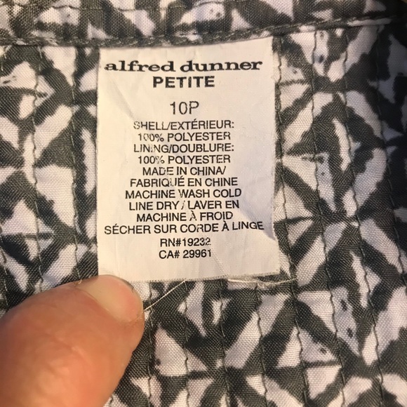 Like New Alfred  Dunner Quilted Reversible jacket - Picture 6 of 6